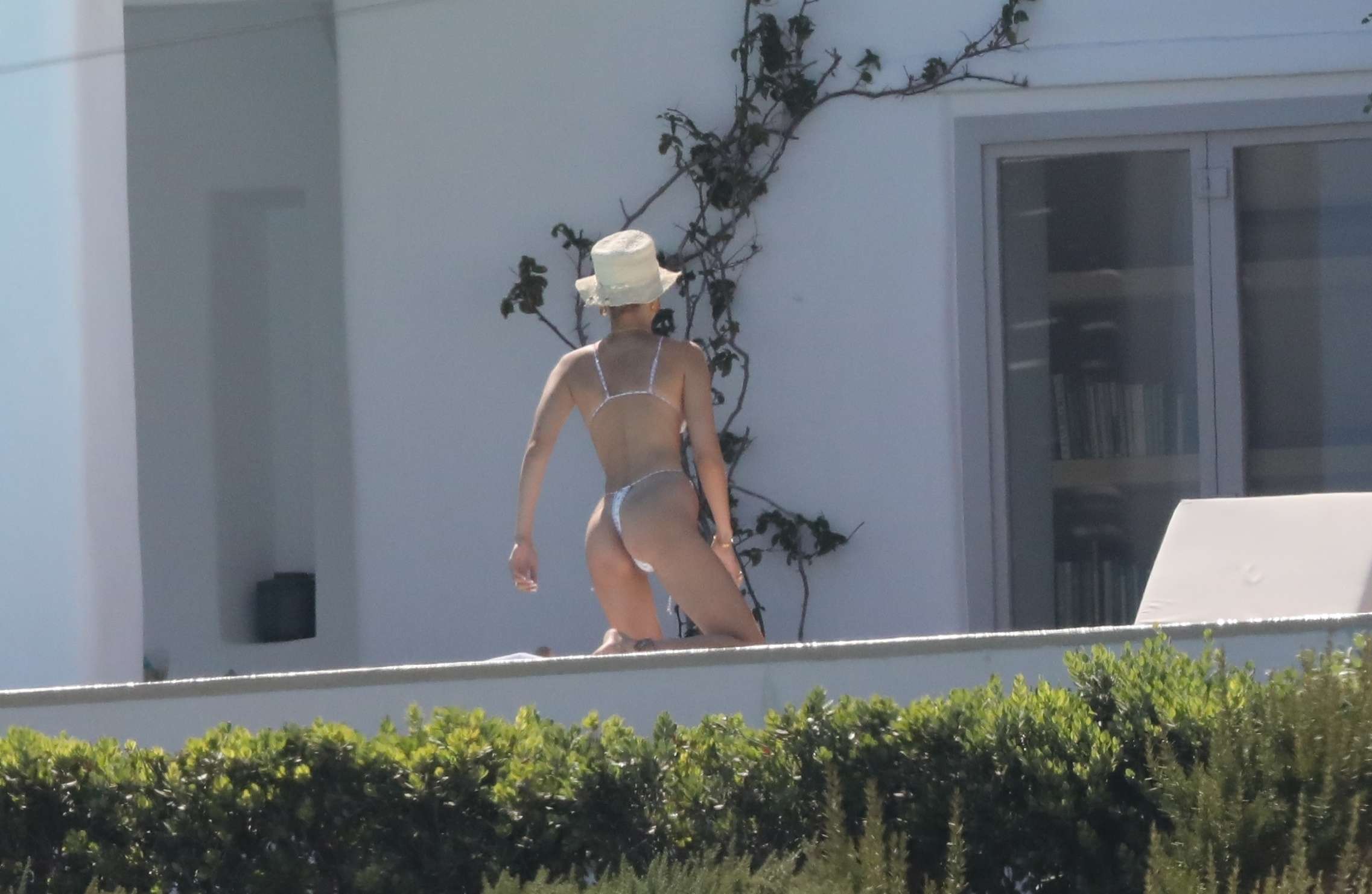 Bella Hadid Booty at a Villa on Mykonos Island, Greece