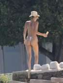 Bella Hadid Booty at a Villa on Mykonos Island, Greece