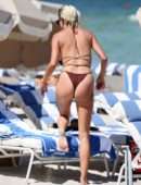 Caroline Vreeland Booty in Bikini on the Beach in Miami