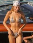Gigi Hadid and Bella Hadid Booty in Bikini on the Beach in Mykonos
