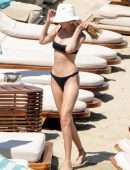 Gigi Hadid and Bella Hadid Booty in Bikini on the Beach in Mykonos