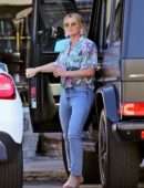 Hilary Duff Booty in Jeans, Out for Dinner in Studio City