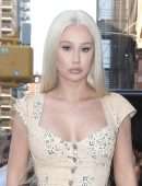 Iggy Azalea Leggy, Out in New York