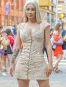 Iggy Azalea Leggy, Out in New York