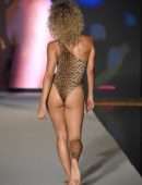 Jasmine Sanders at 2019 Sports Illustrated Swimsuit Runway Show at Miami Swim Week