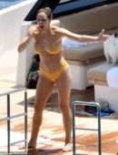 Katharine McPhee Booty On a Yacht in Capri, Italy