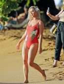 Katy Perry Booty, Shooting a New Music Video on the Beach in Hawaii