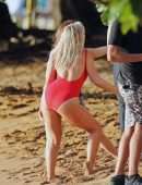Katy Perry Booty, Shooting a New Music Video on the Beach in Hawaii