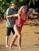 Katy Perry Booty, Shooting a New Music Video on the Beach in Hawaii