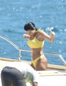 Kourtney Kardashian Big Booty on a Yacht in Corsica