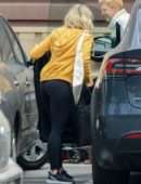 Kristen Bell Booty, Grocery Shopping in Studio City
