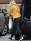 Kristen Bell Booty, Grocery Shopping in Studio City