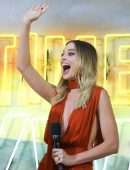 Margot Robbie at the Premiere of "Once Upon a Time... in Hollywood" in London