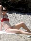 Maria Sharapova Booty in Bikini on a Beach in Italy