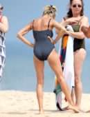 Sarah Jessica Parker in Swimsuit at the Beach in the Hamptons, New York