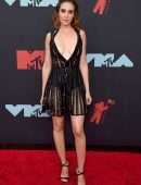 Alison Brie at 2019 MTV Video Music Awards in Newark