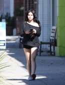 Ariel Winter Leggy, Running Errands in LA