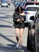 Ariel Winter Leggy, Running Errands in LA