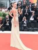 Candice Swanepoel Booty in Tight Dress at the Premiere of “The Truth” in Venice
