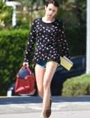 Emma Roberts Leggy, Out in Los Feliz