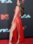 Hailee Steinfeld at 2019 MTV Video Music Awards in Newark