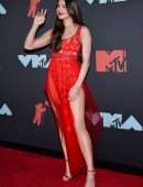 Hailee Steinfeld at 2019 MTV Video Music Awards in Newark