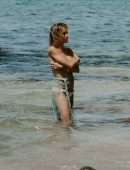 Kristin Cavallari for a Photoshoot at a Beach in Mexico