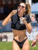 Rachel McCord Wardrobe Malfunction in Venice Beach