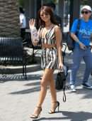 Sarah Hyland Leggy on “Extra” at Universal Studios Hollywood in Universal City