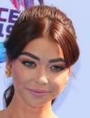 Sarah Hyland at 2019 Teen Choice Awards in Los Angeles