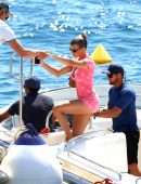 Sofia Richie Leggy, Out in France