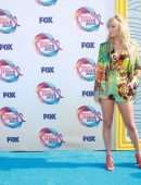 Taylor Swift at 2019 Teen Choice Awards in Los Angeles