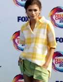 Zendaya Coleman at 2019 Teen Choice Awards in Los Angeles