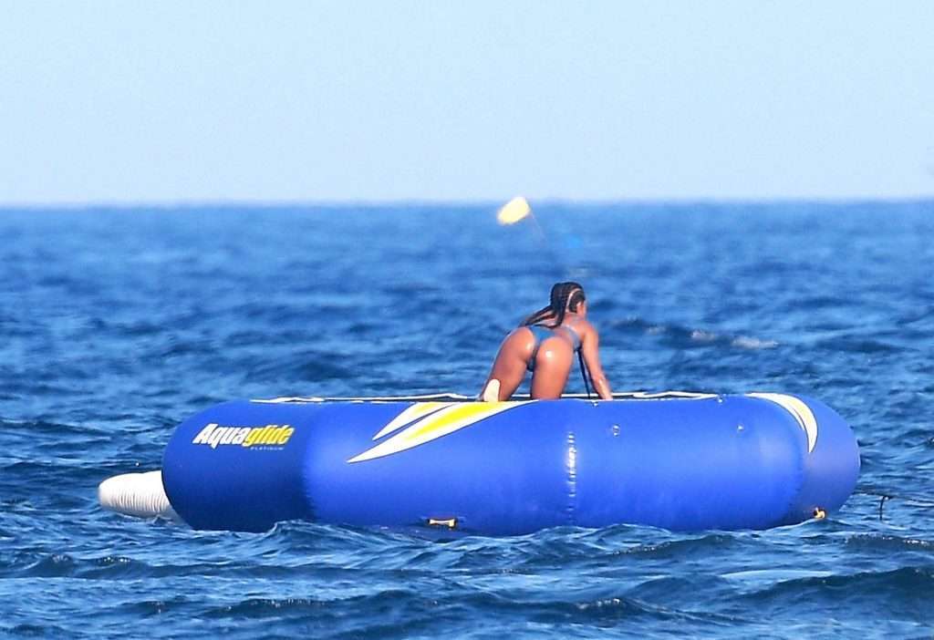 Gabrielle-Union-in-Bikini-27