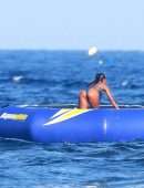 Gabrielle Union in Bikini and Dwyane Wade on a Luxury Yacht in St Tropez