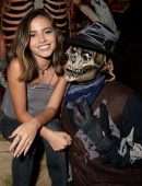 Isabela Moner Visits Knott’s Scary Farm in Buena Park