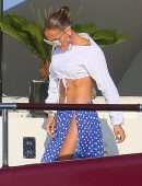 Jennifer Lopez Upskirt at the Nikki Beach in St Tropez