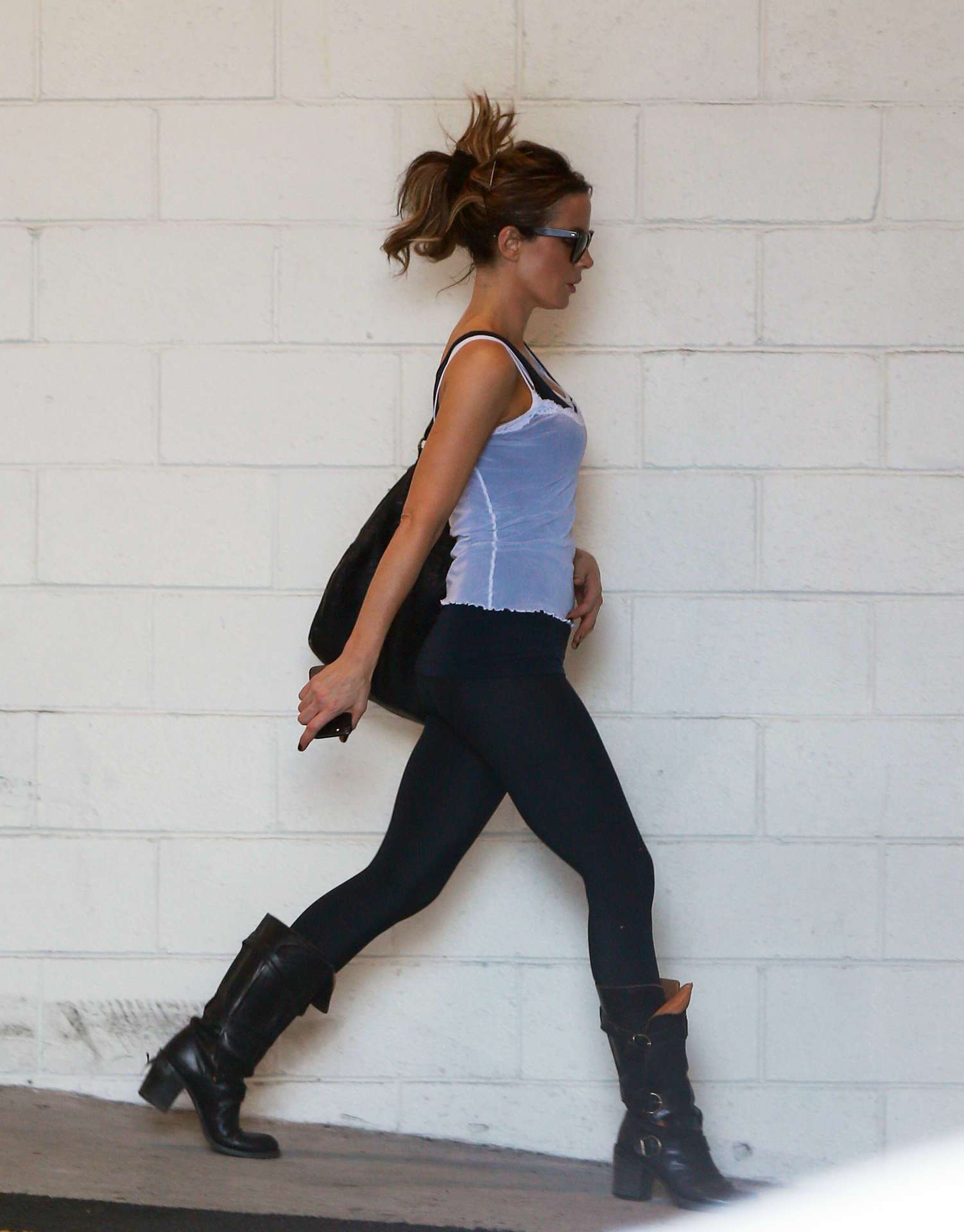 Kate Beckinsale Going to the Gym in LA
