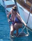 Kelly Brook Big Boobs in Swimsuit in Turkey