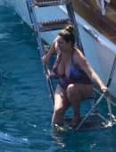 Kelly Brook Big Boobs in Swimsuit in Turkey