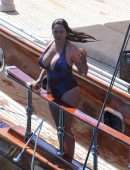 Kelly Brook Big Boobs in Swimsuit in Turkey