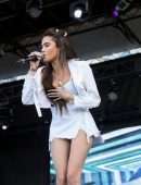 Madison Beer Performing at 2019 Life is Beautiful Music & Art Festival in Las Vegas