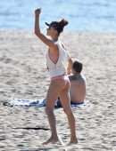 Alessandra Ambrosio Booty, Playing Beach Volleyball in Santa Monica