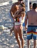 Alessandra Ambrosio Booty, Playing Beach Volleyball in Santa Monica
