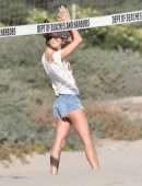 Alessandra Ambrosio Booty, Playing Beach Volleyball in Santa Monica