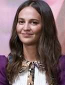 Alicia Vikander at “Earthquake Bird” Press Conference in Tokyo