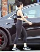 Ariel Winter Booty in Black Leggings