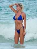 Caroline Vreeland Booty in Bikini Malfunction at the Beach in Tulum