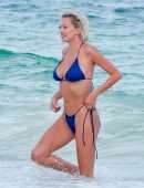 Caroline Vreeland Booty in Bikini Malfunction at the Beach in Tulum