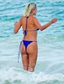 Caroline Vreeland Booty in Bikini Malfunction at the Beach in Tulum